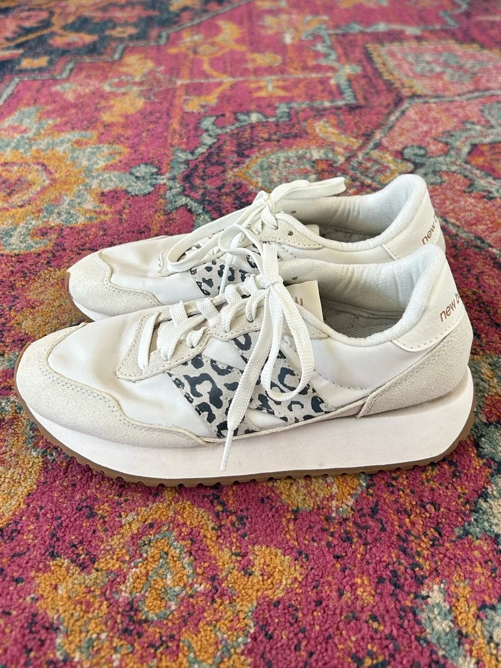 New Balance | Women’s ‘Sea Salt Black Gold Metallic’ Ivory 237 Sneakers Size 7.5